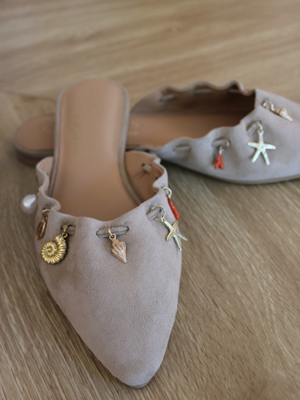 Pointed Toe Taupe Suede Charm Mules